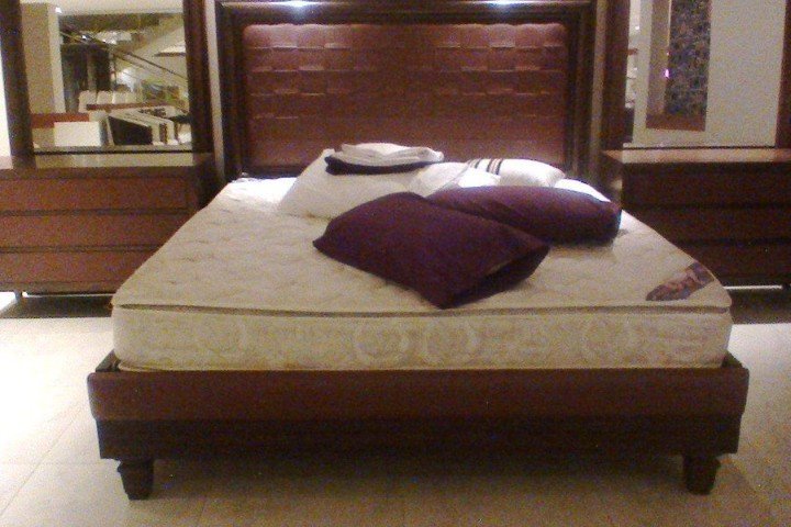 Bedroom set
